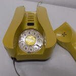 Telefono a disco S.I.P. Face Standard vintage colore giallo