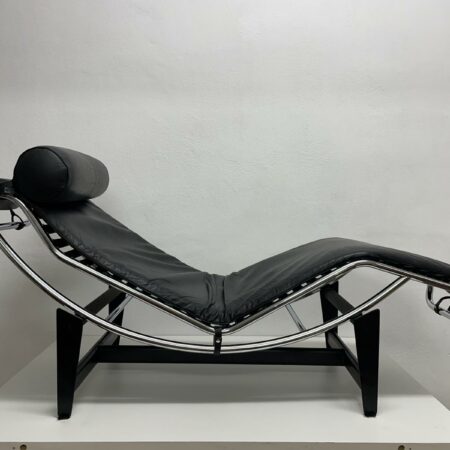Chaise longue LC4. Designer Le Corbusier