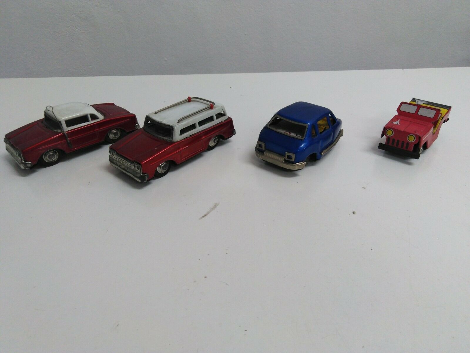 Set automobiline in latta. Anni ’60