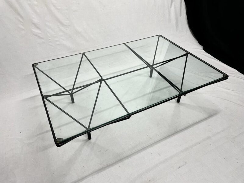 Tavolino modello Alanda (attribuito) designer Paolo Piva – B&B